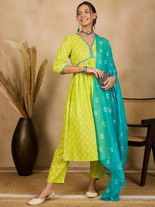 winered-woman-green-printed-naira-cut-mirror-work-kurta-set-with-dupatta