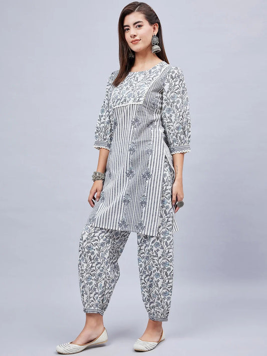 winered-woman-off-white-stripe-print-with-lace-yoke-kurta-set