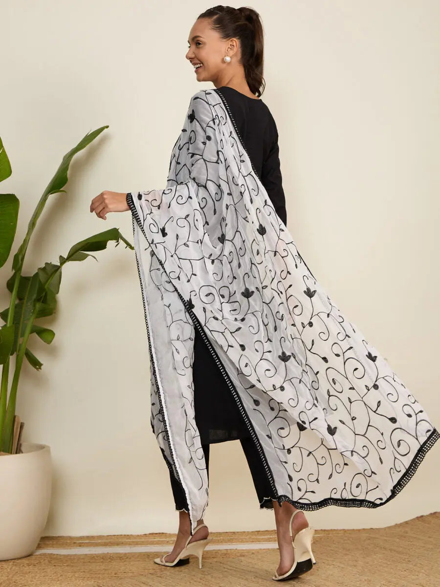 winered-woman-black-mirror-embroidery-kurta-with-dupatta-set