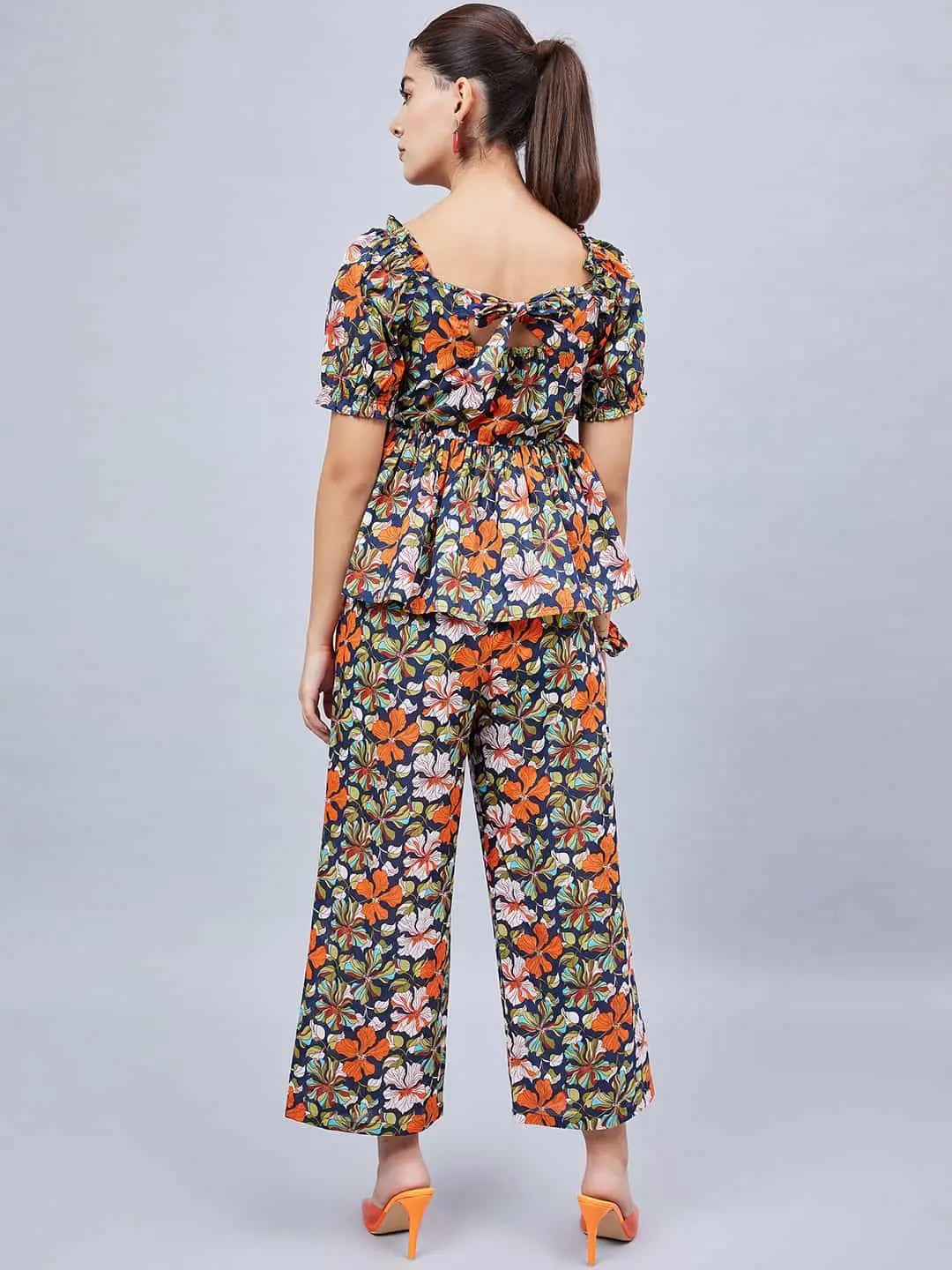 winered-woman-navy-blue-printed-back-tie-up-co-ord-set