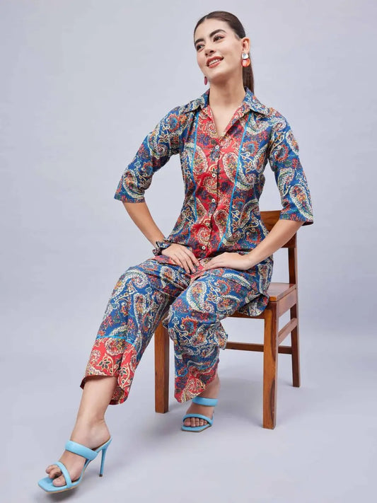 winered-woman-blue-paisley-print-hi-low-coord-set