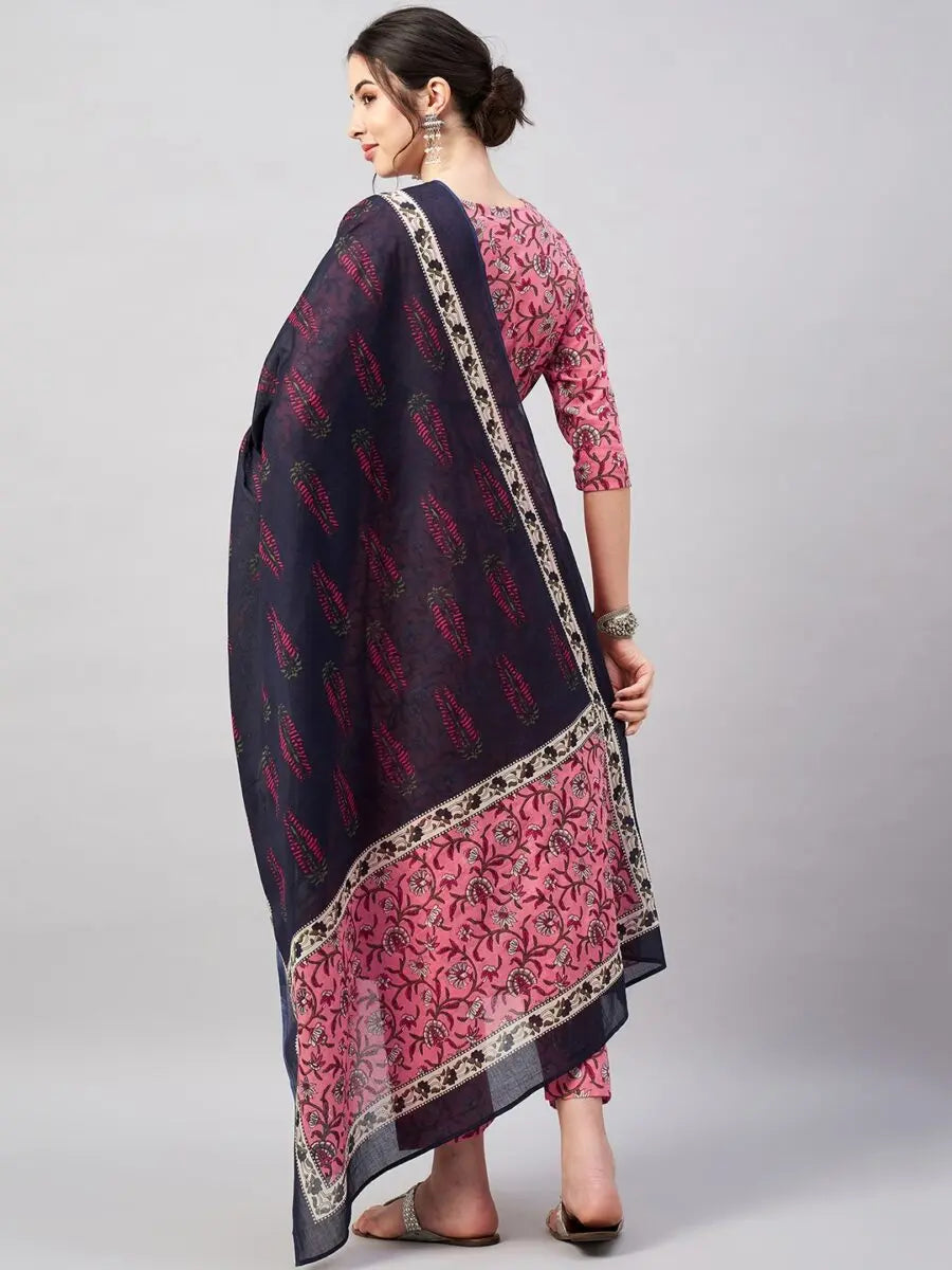 winered-woman-pink-floral-print-with-contrast-belt-flared-kurta-dupatta-set