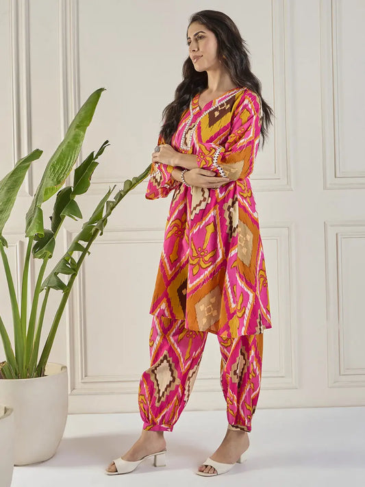 winered-women-pink-neck-sleeve-lace-detailing-co-ord-set