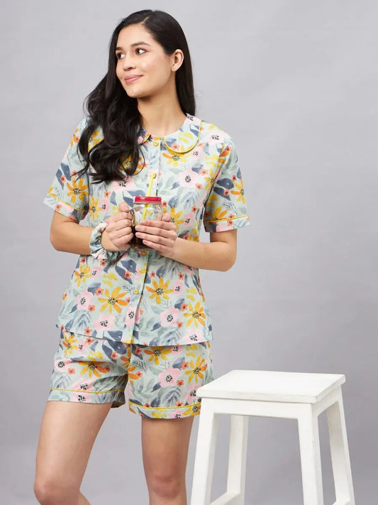 winered-woman-grey-peter-pan-collared-night-suit