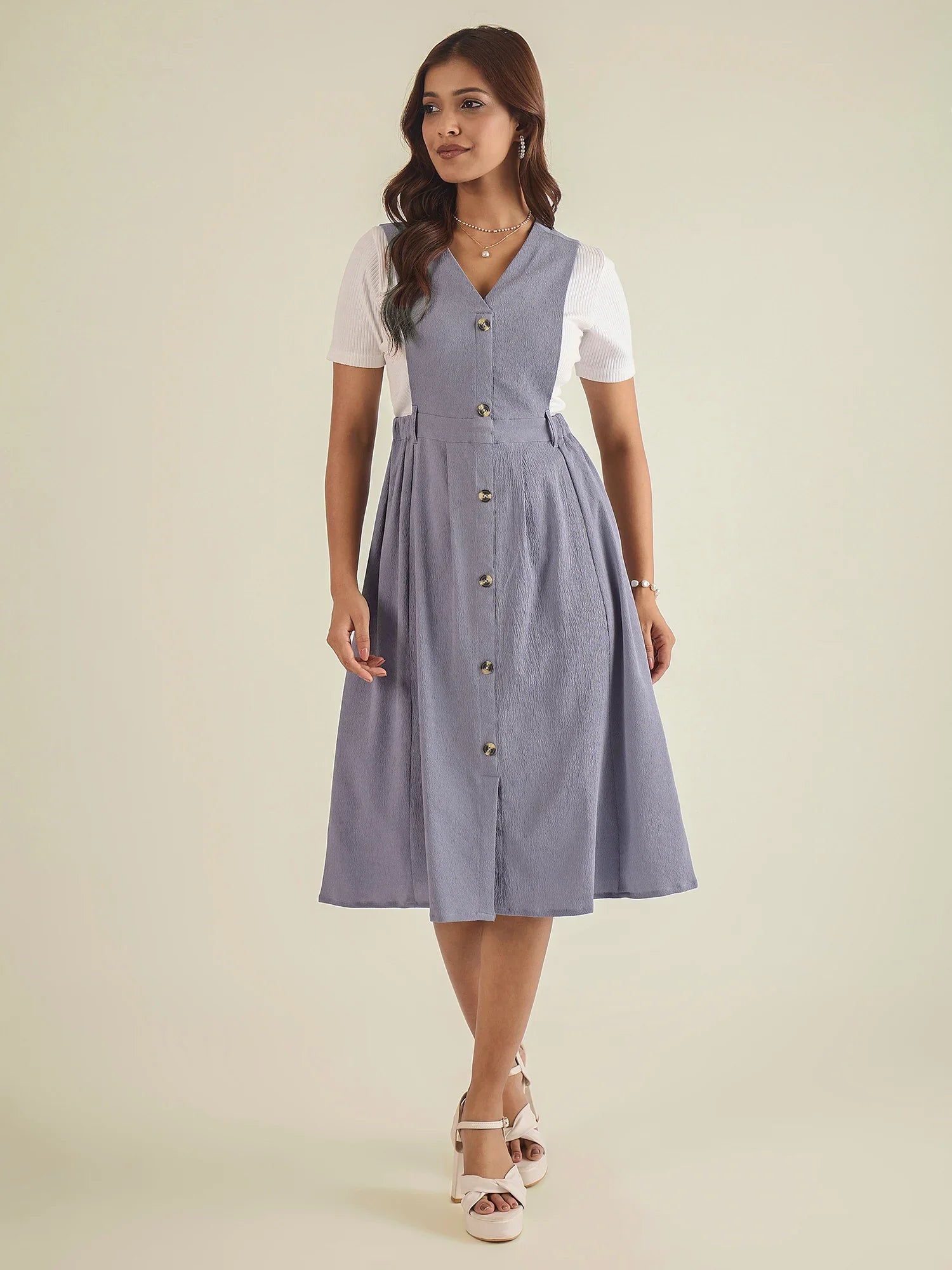 winered-women-lavender-solid-pinafore-dress-with-button