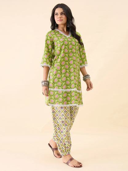 Women's Floral Printed Balloon Pant Set | V-Neck | Three-Quarter  Bell Sleeves | Lace Trim Ethnic Kurta Set
