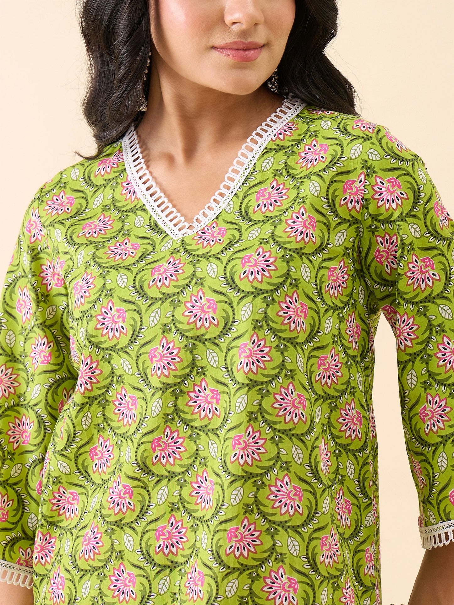Women's Floral Printed Balloon Pant Set | V-Neck | Three-Quarter  Bell Sleeves | Lace Trim Ethnic Kurta Set