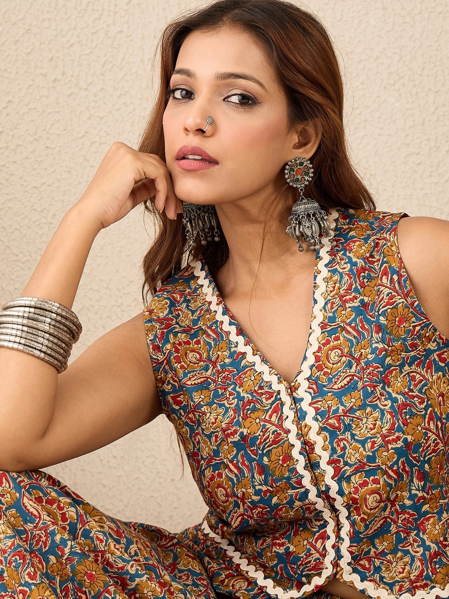 Women Lace Detailing Waistcoat Top