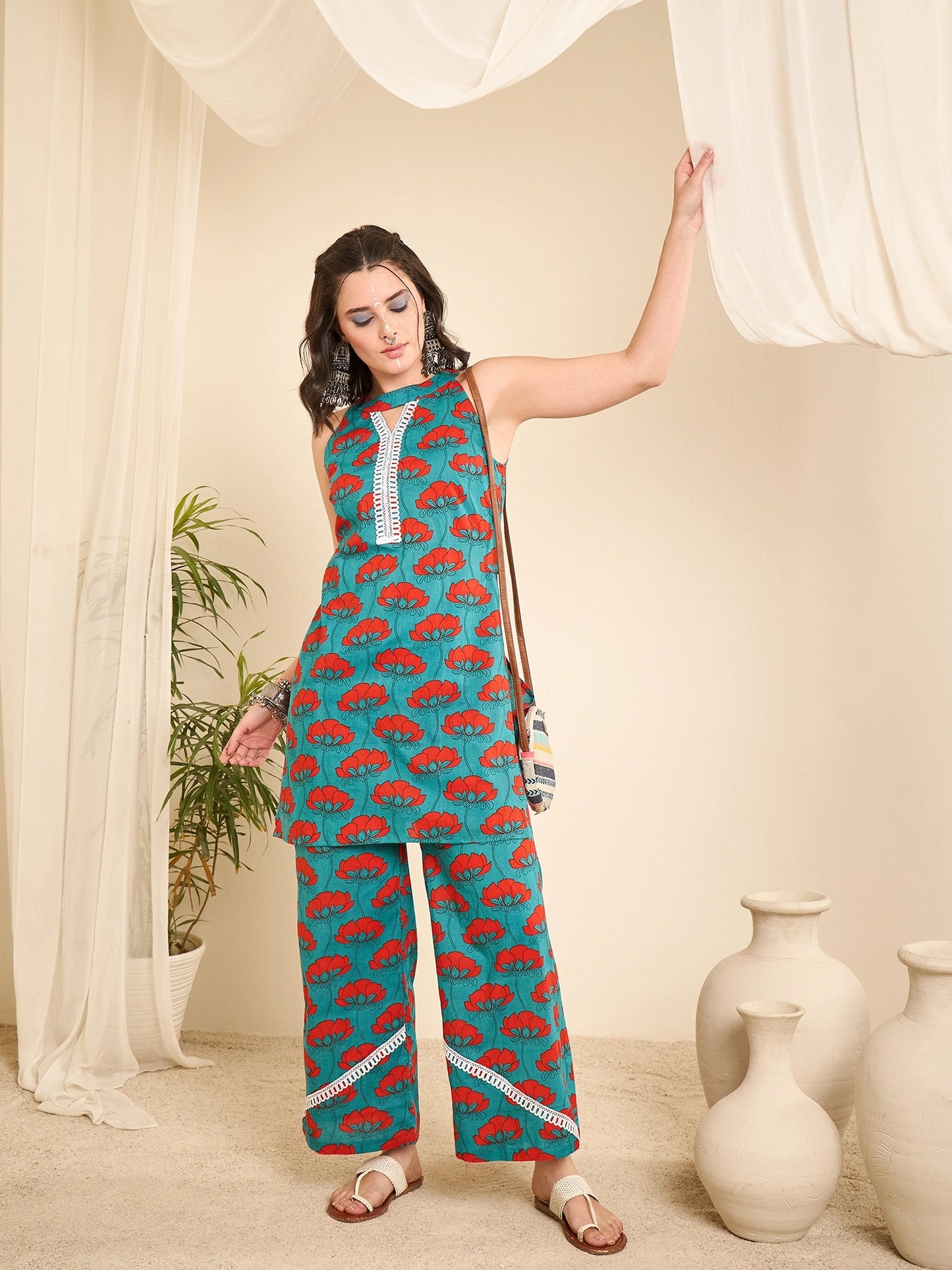 Women Floral Printed Halter Neck Co-ord Set