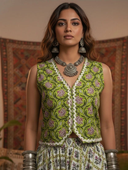 Women Green Lace Detailing Waistcoat Top