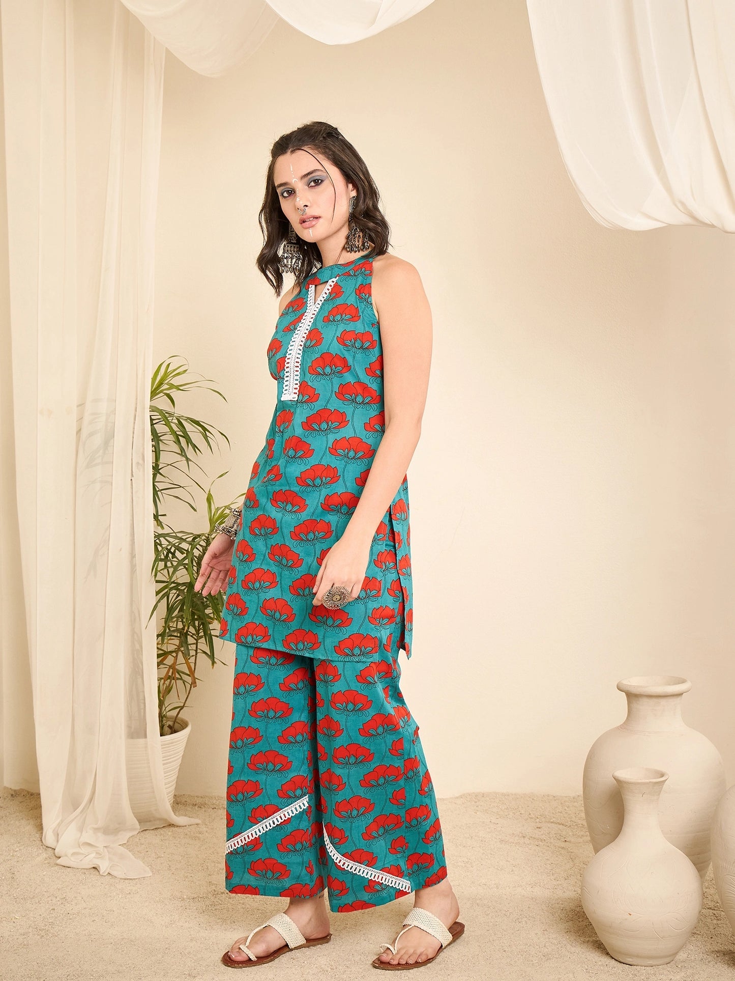 Women Floral Printed Halter Neck Co-ord Set