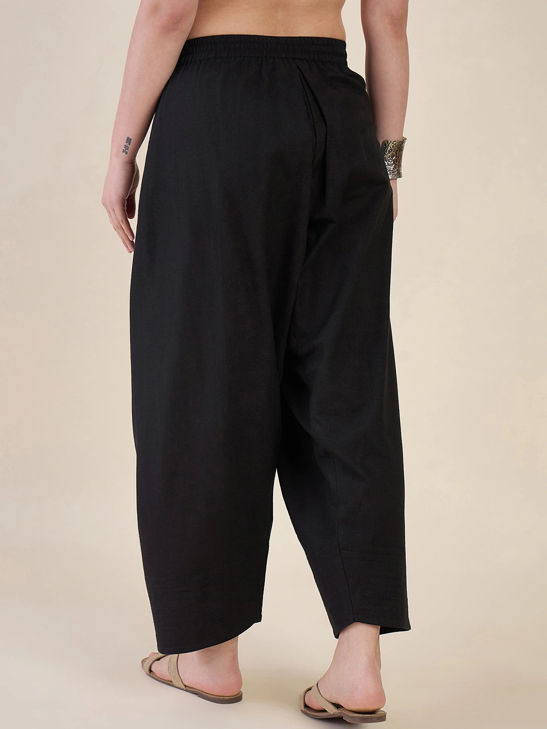 Women Black Solid Cotton Farshi Salwar