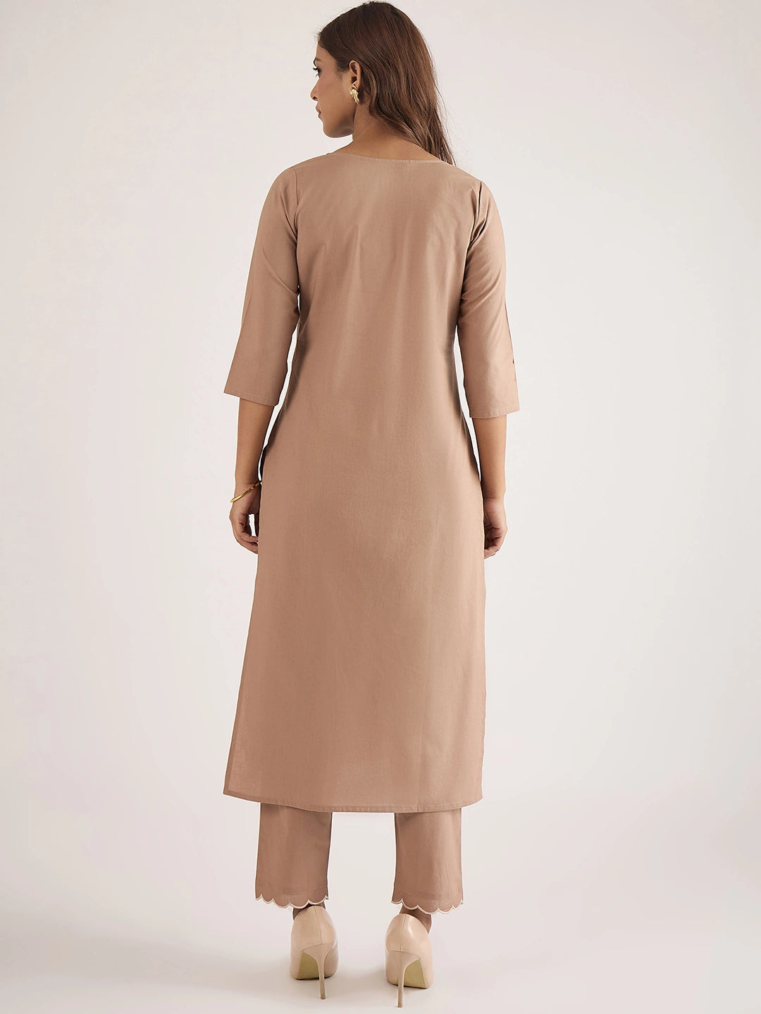 Women Brown cotton embroidered straight-cut kurta