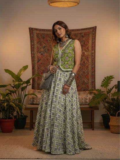 Women's Lace Detailed Waistcoat with Skirt Co-ord Set