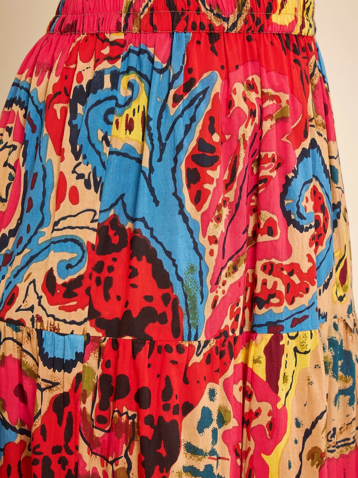 women-abstract-printed-longline-tiered-skirt