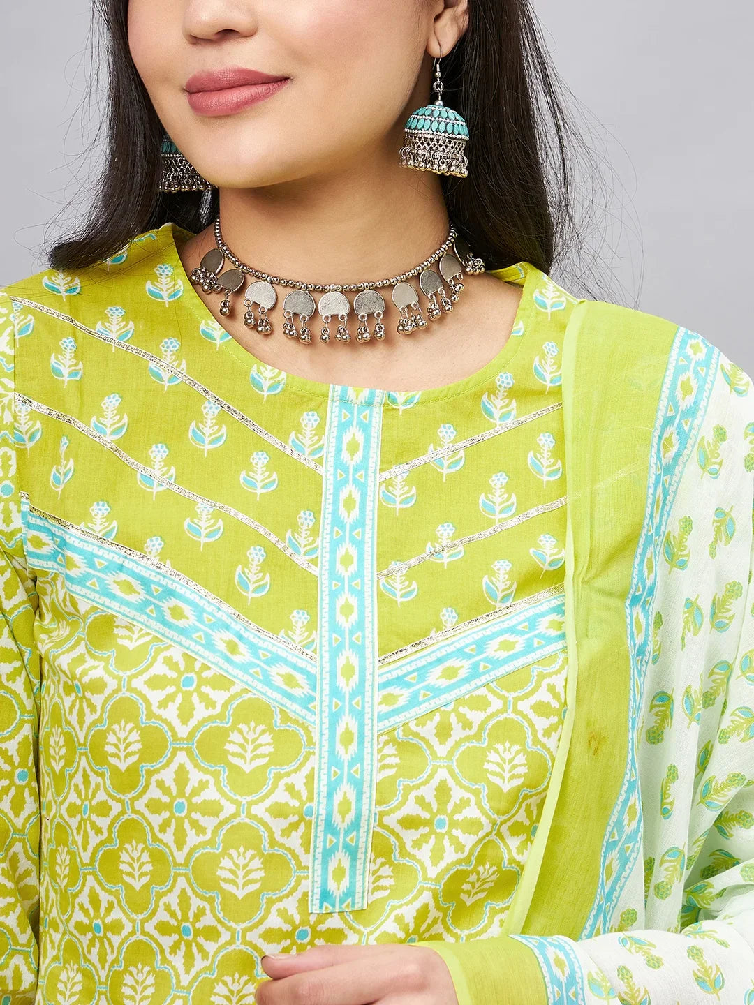 winered-woman-lime-green-with-tarquise-border-kurta-set