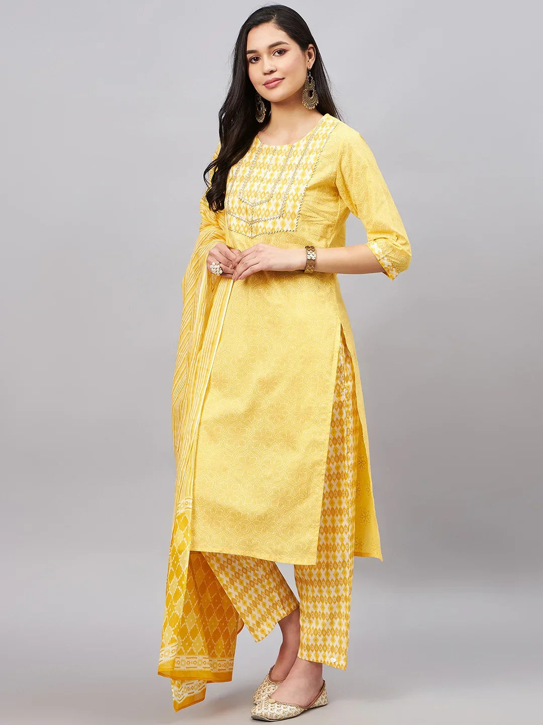 winered-woman-yellow-golden-print-kurta-set