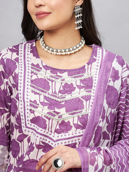 winered-women-purple-floral-gota-detailed-neck-kurta-set-with-dupatta