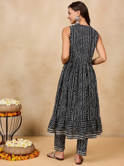 winered-black-bandhej-embroidered-cotton-stitched-straight-kurta-set-with-palazzo