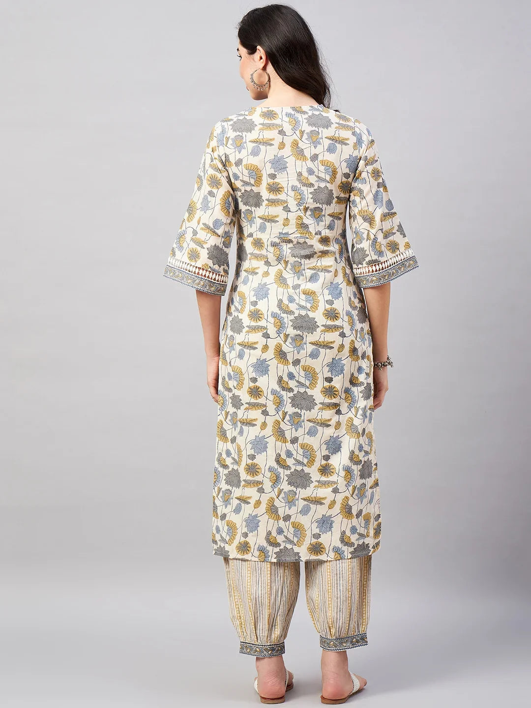 winered-woman-off-white-botanical-print-kurta-set