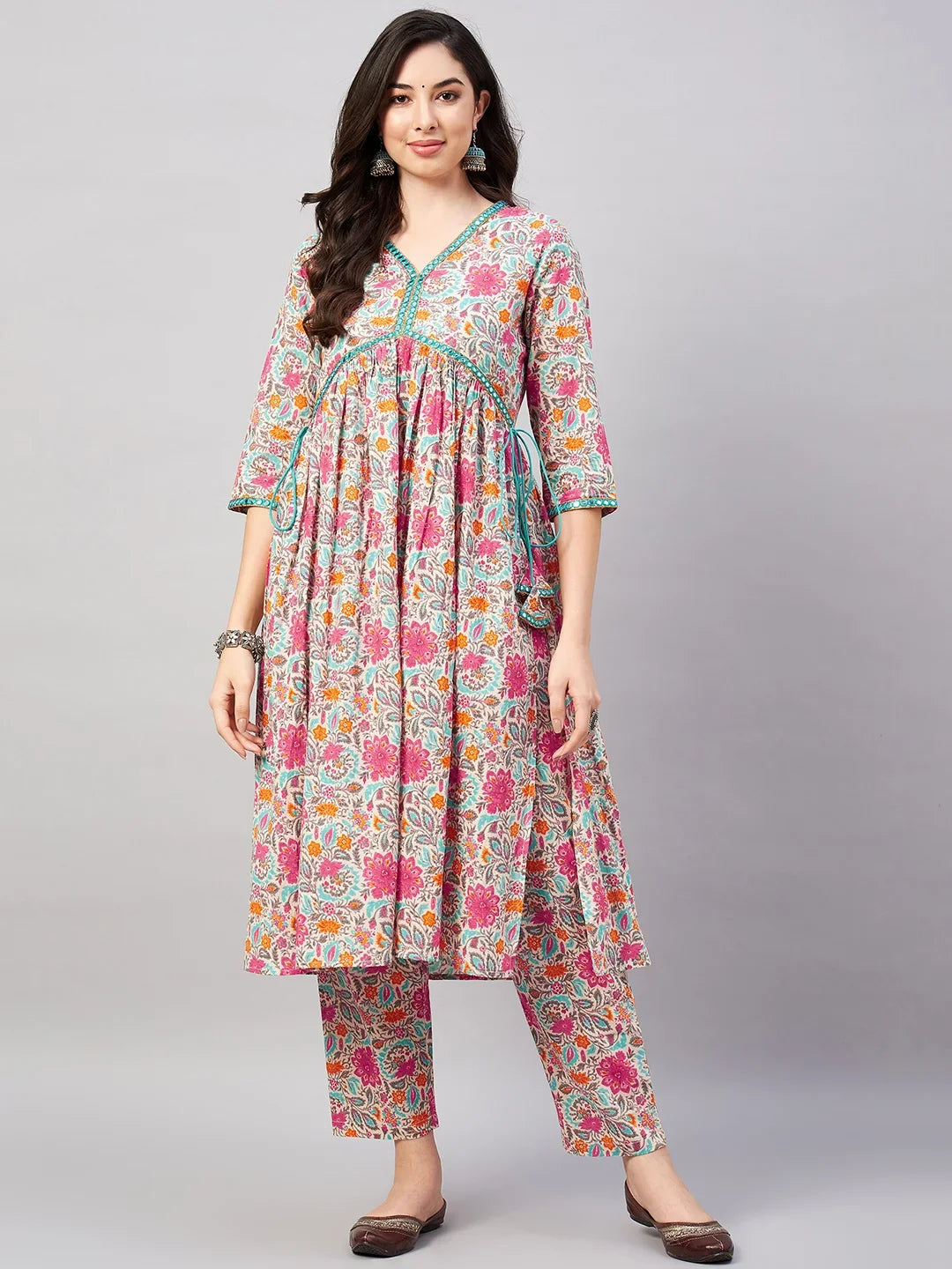 winered-woman-multicolor-print-mirror-work-kurta-set