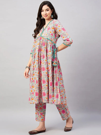 winered-woman-multicolor-print-mirror-work-kurta-set