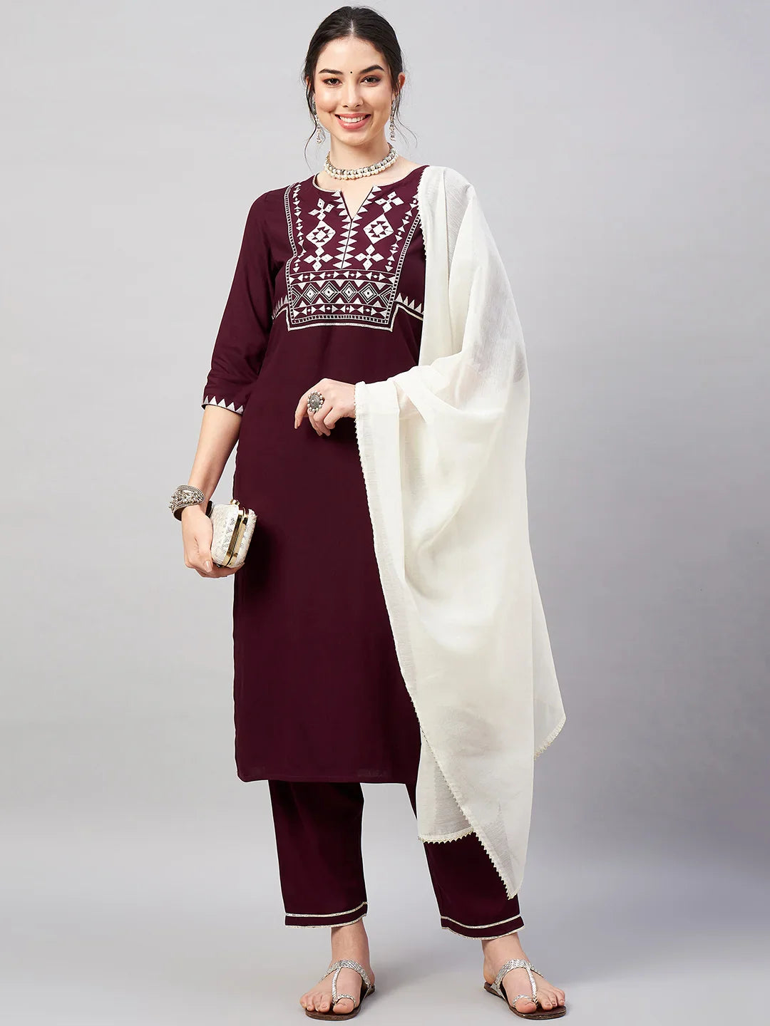 winered-woman-burgundy-mirror-embroidered-kurta-set-with-dupatta