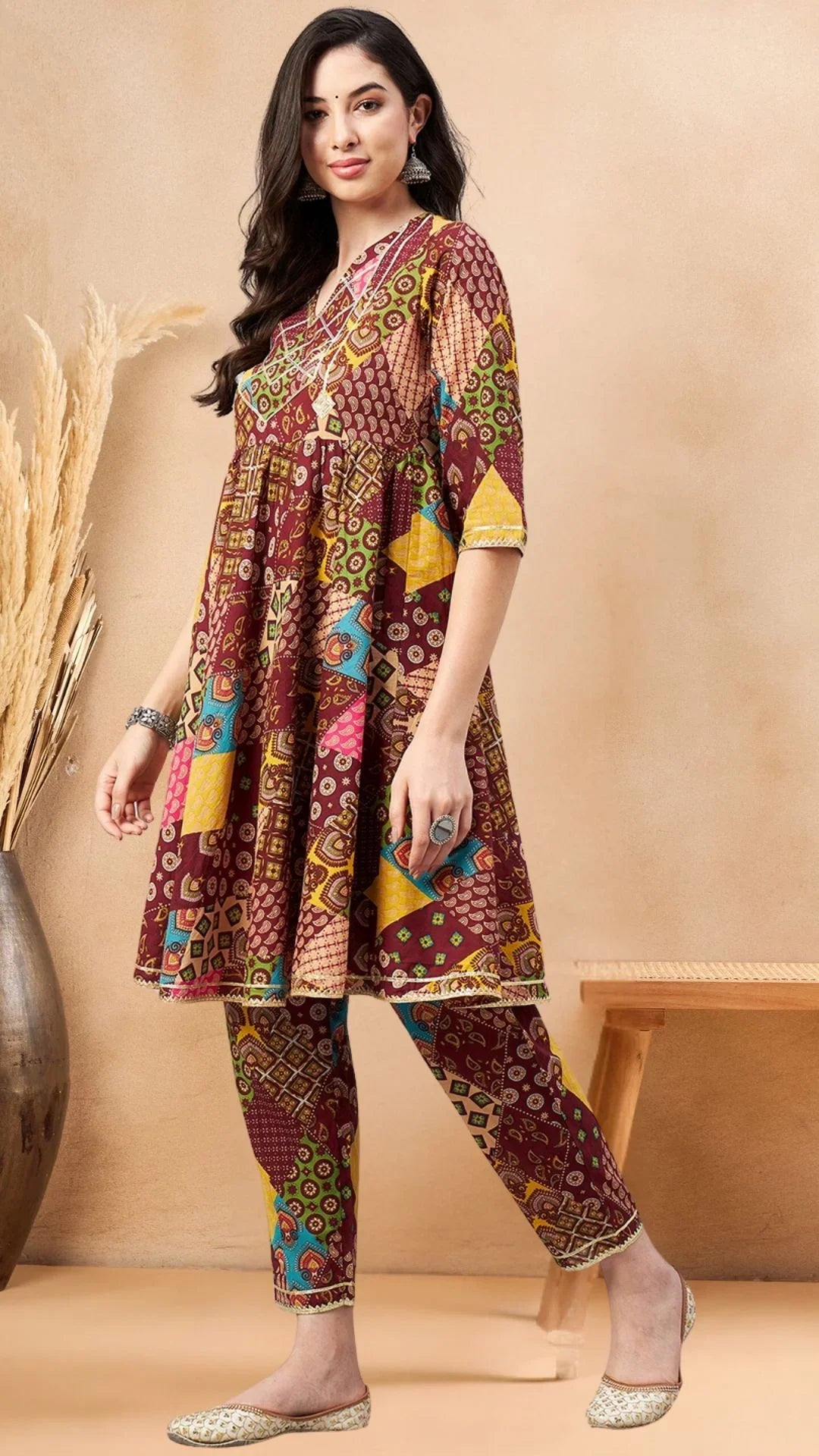 winered-woman-maroon-kurta-sets-printed