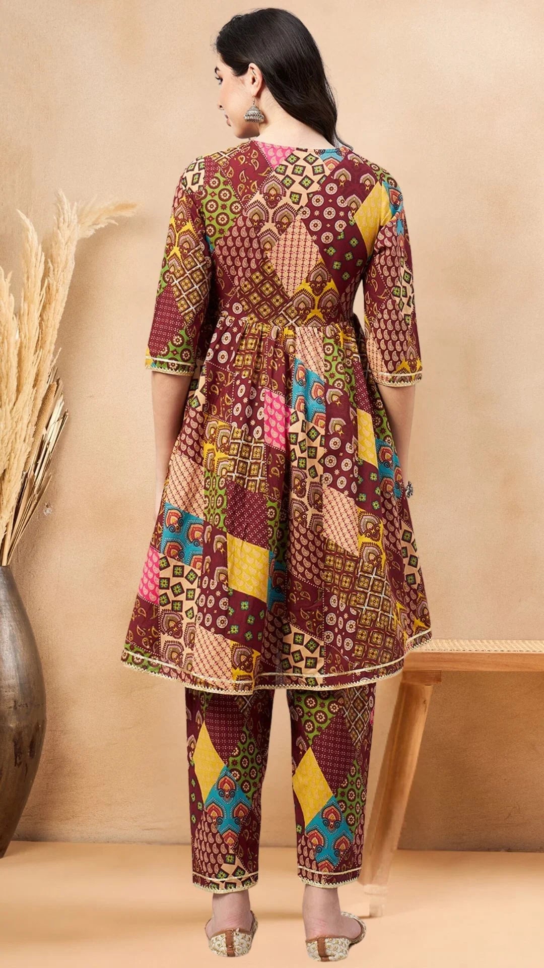 winered-woman-maroon-kurta-sets-printed