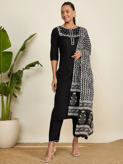 winered-woman-black-with-black-embroidery-kurta-set-with-cotton-dupatta
