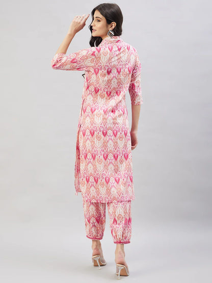 winered-woman-pink-geometric-print-collared-neck-embroidered-pathani-kurta-set