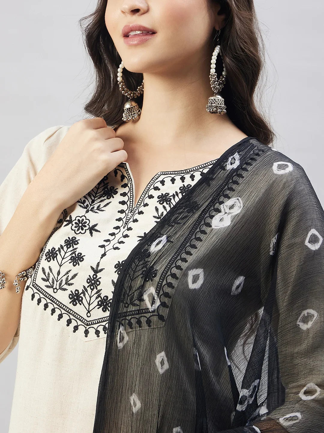 winered-beige-black-kurta-set-for-women-mirror-embroidery-with-chiffon-dupatta