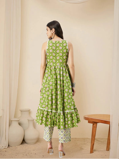 winered-woman-cotton-green-kurta-set-white-printed-flared