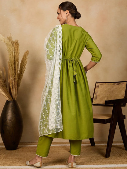 winered-woman-naira-cut-embroidered-green-kurta-set-with-dupatta