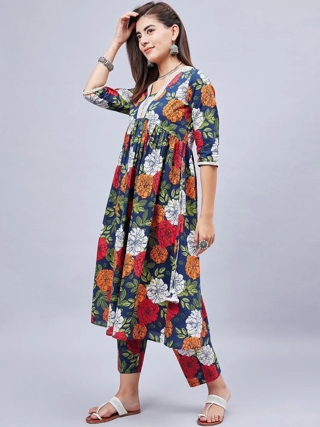 winered-woman-navy-blue-floral-print-with-embroidery-naira-cut-kurta-set