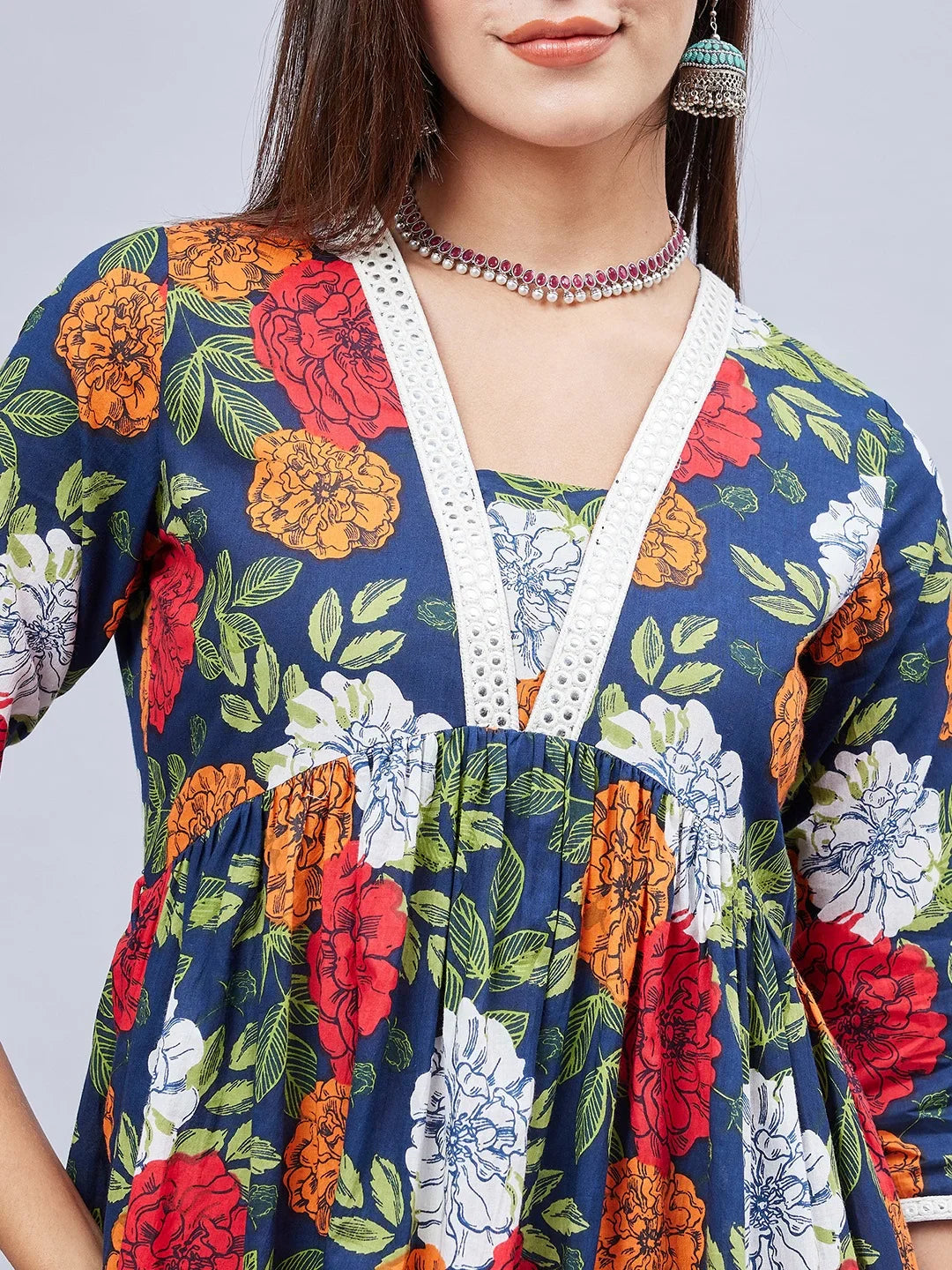 winered-woman-navy-blue-floral-print-with-embroidery-naira-cut-kurta-set