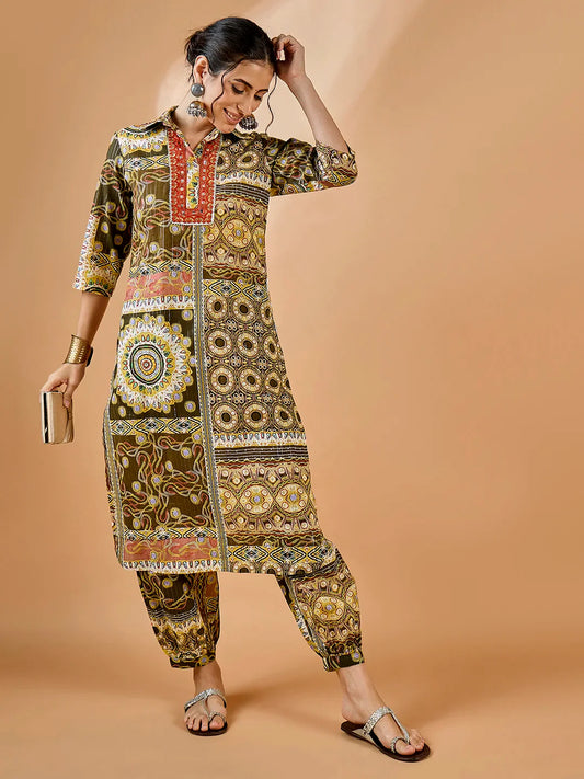 winered-women-embriodered-pathani-kurta-set