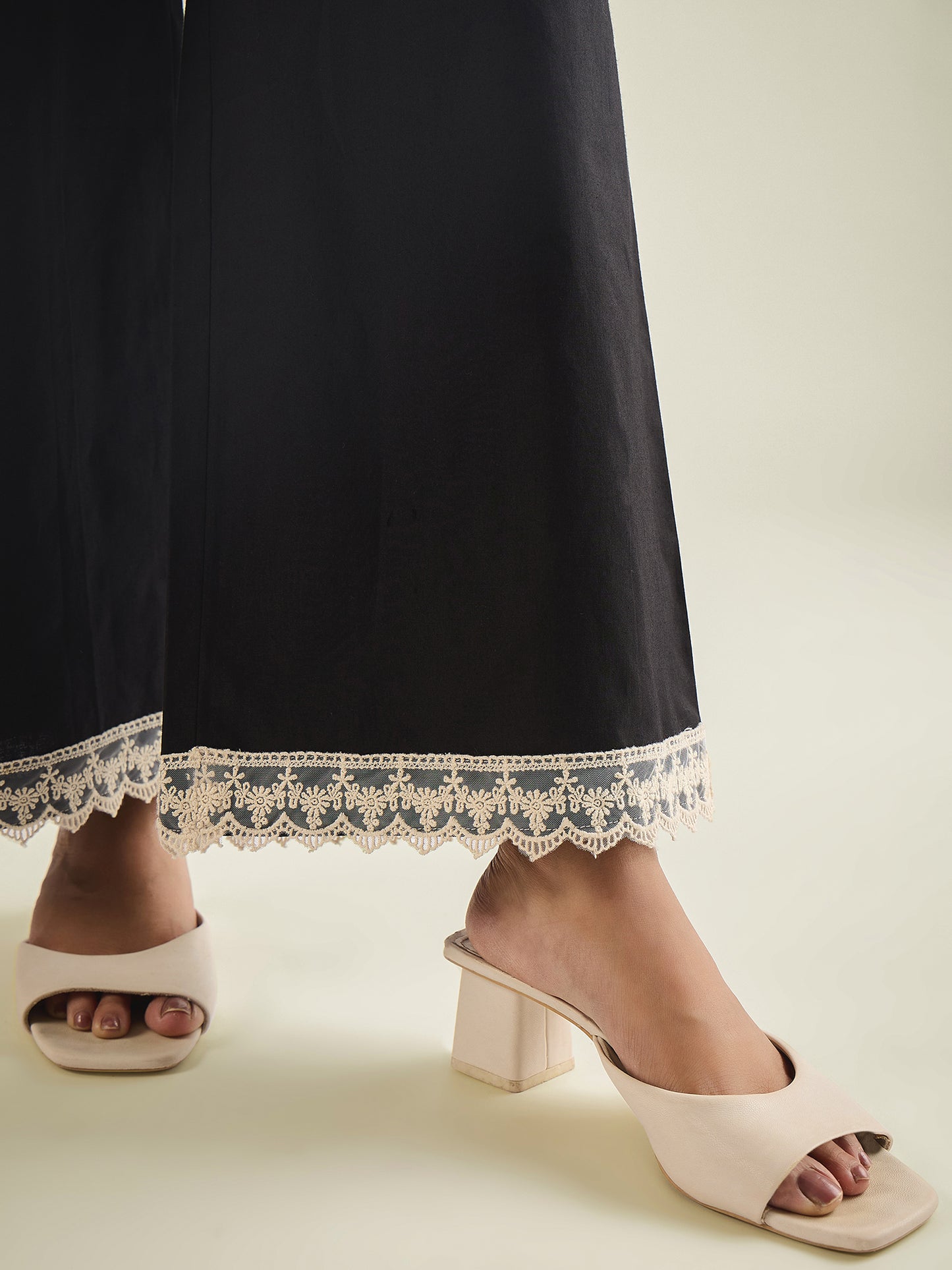 women-black-cotton-poplin-lace-detailed-tunic-with-pant-co-ord-set