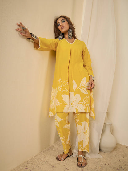 women-cotton-yellow-floral-print-asymmetric-tunic-co-ord-set