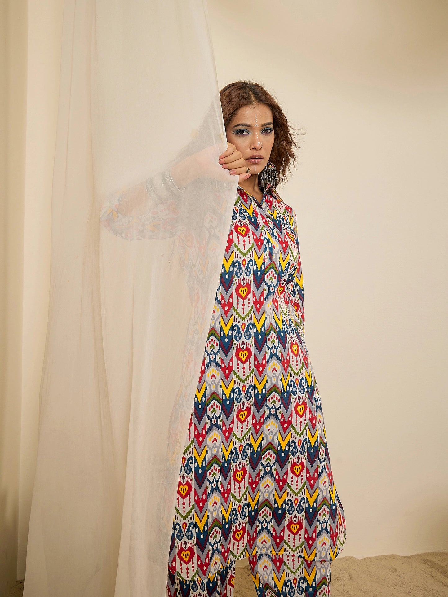 women-geometric-print-collared-pathani-kurta-set