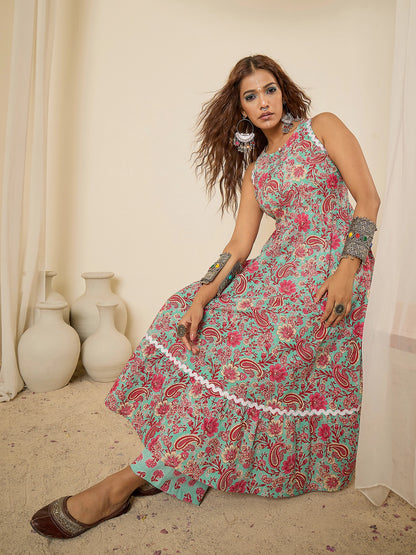 woman-mint-green-paisley-print-flared-kurta-set