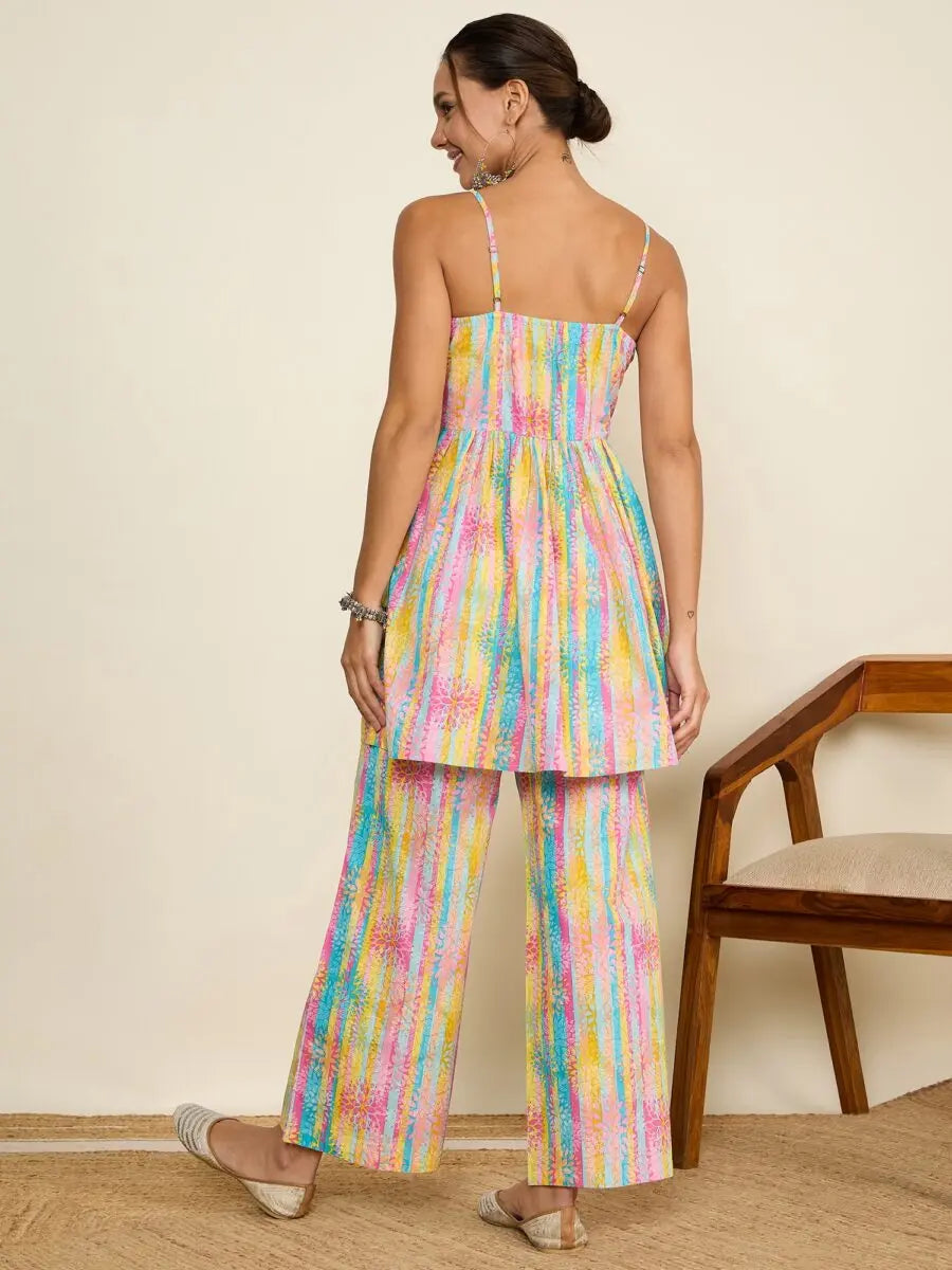 winered-woman-printed-stripes-strap-co-ord-set