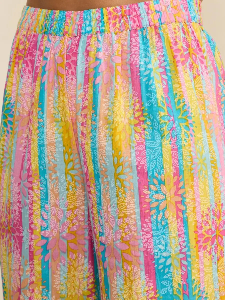 winered-woman-printed-stripes-strap-co-ord-set