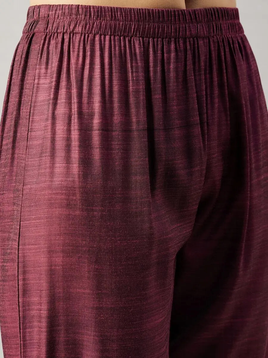 winered-woman-pink-embroidered-kurta-pant-dupatta-set