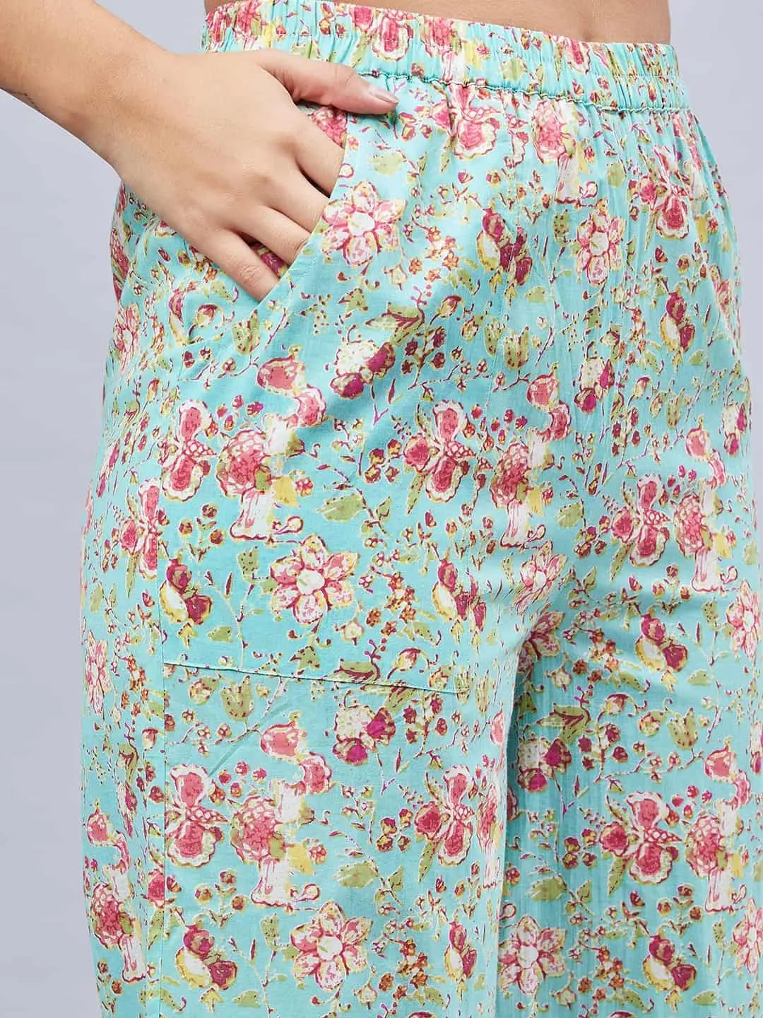 winered-woman-sea-green-printed-border-co-ord-set