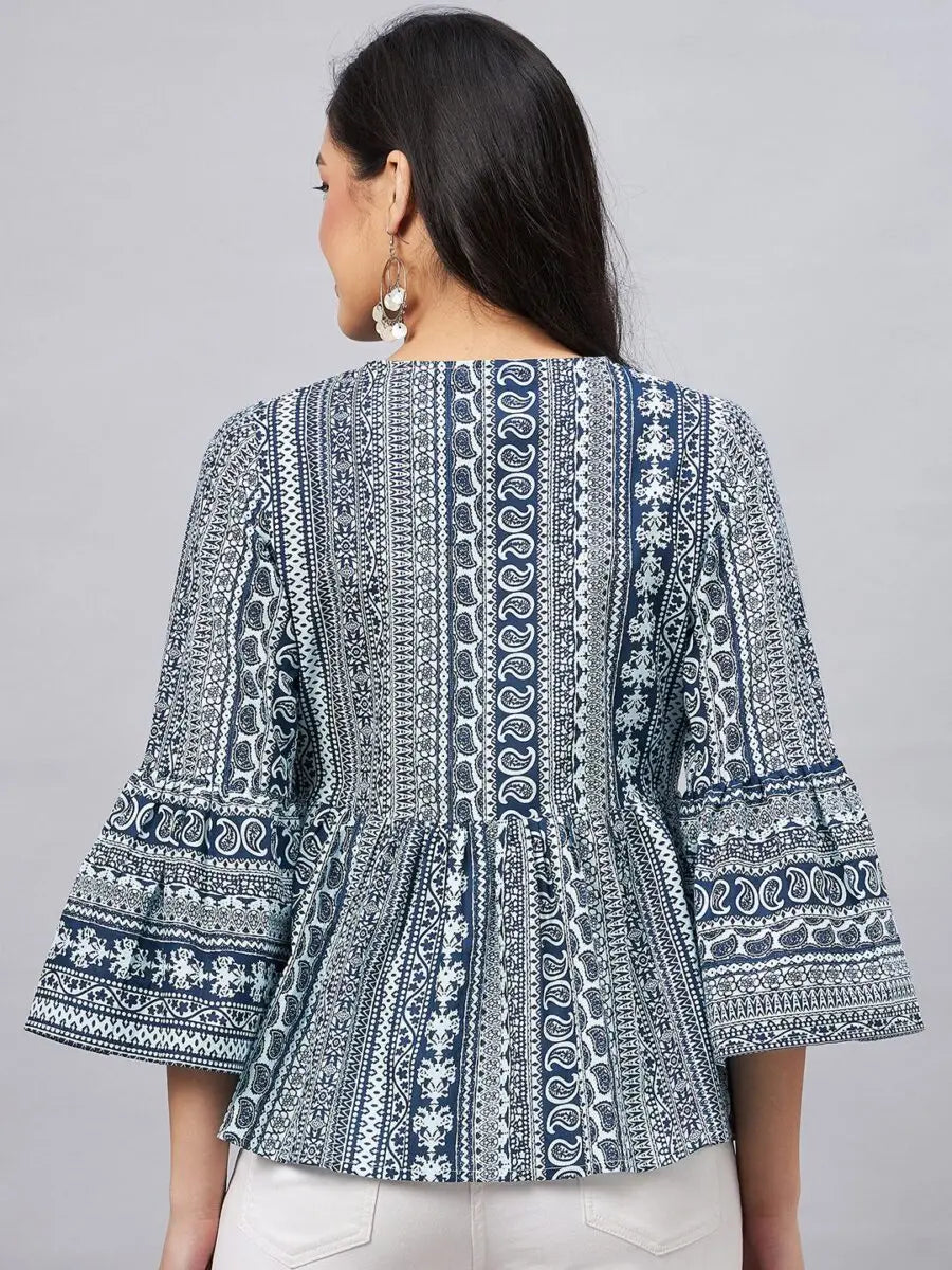 winered-woman-navy-blue-paisley-stripe-v-neck-top