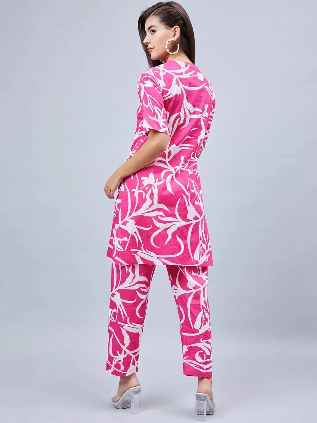 winered-woman-pink-printed-blazer-style-co-ord-set