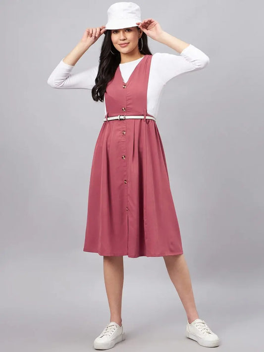 winered-women-soild-pinafore-dress-with-button