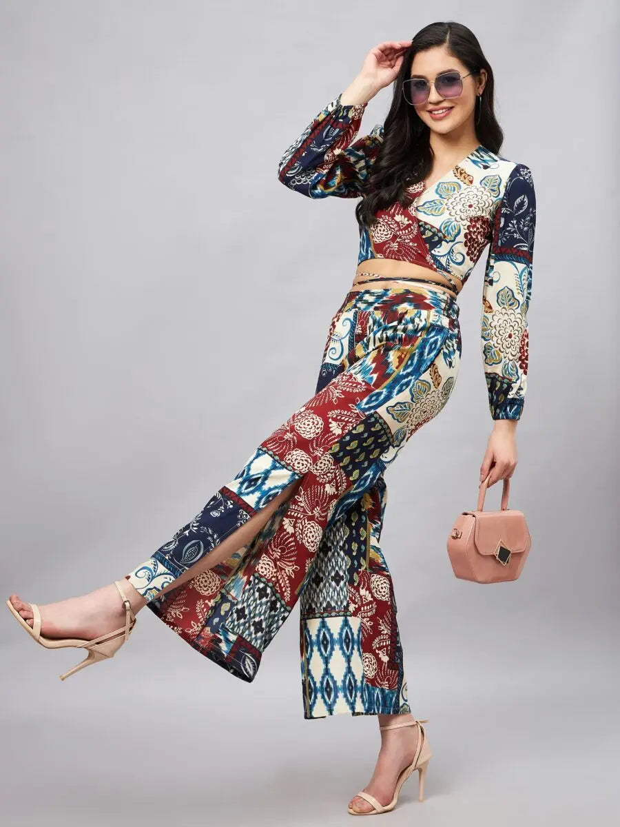 winered-woman-navy-blue-patch-print-crop-top-pant-set