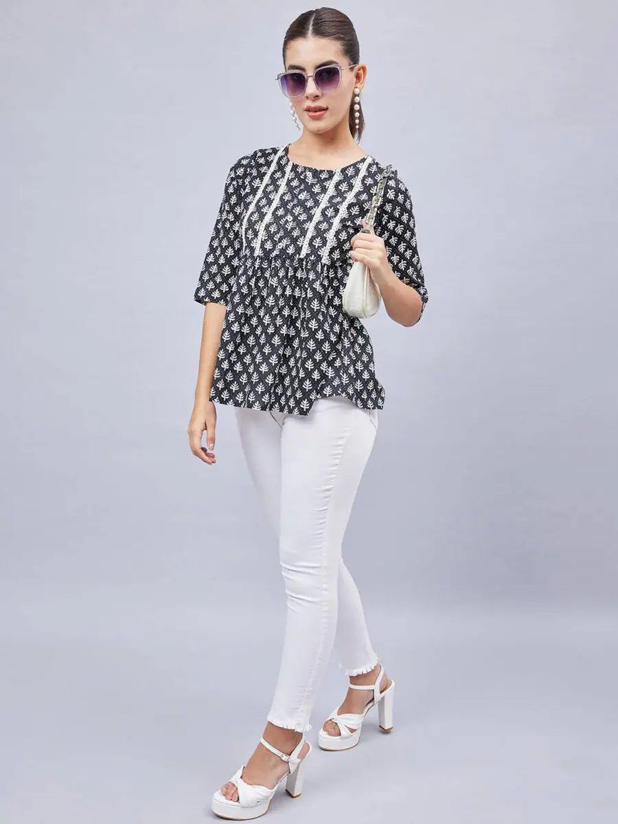 winred-women-black-and-white-yoke-printed-lace-top